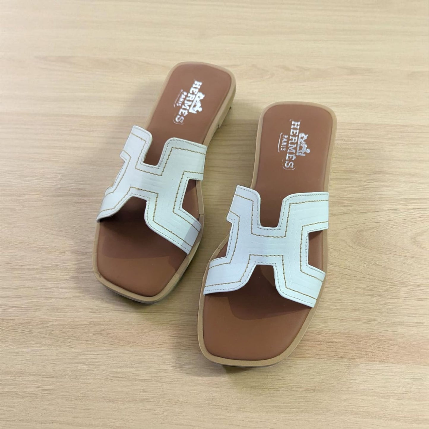 Elegant H-Design Flat Slippers for Women – Premium Comfort by Hermes Style