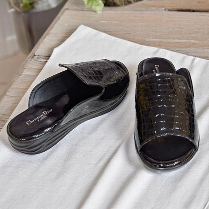 Wedges Heel With Stone Mesh Soft Sole Black Medicated Sandals
