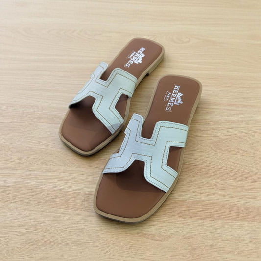 Elegant H-Design Flat Slippers for Women – Premium Comfort by Hermes Style